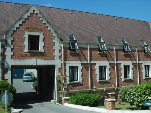 Cit'Hotel - Hotel Le Cedre Noyon Exterior photo